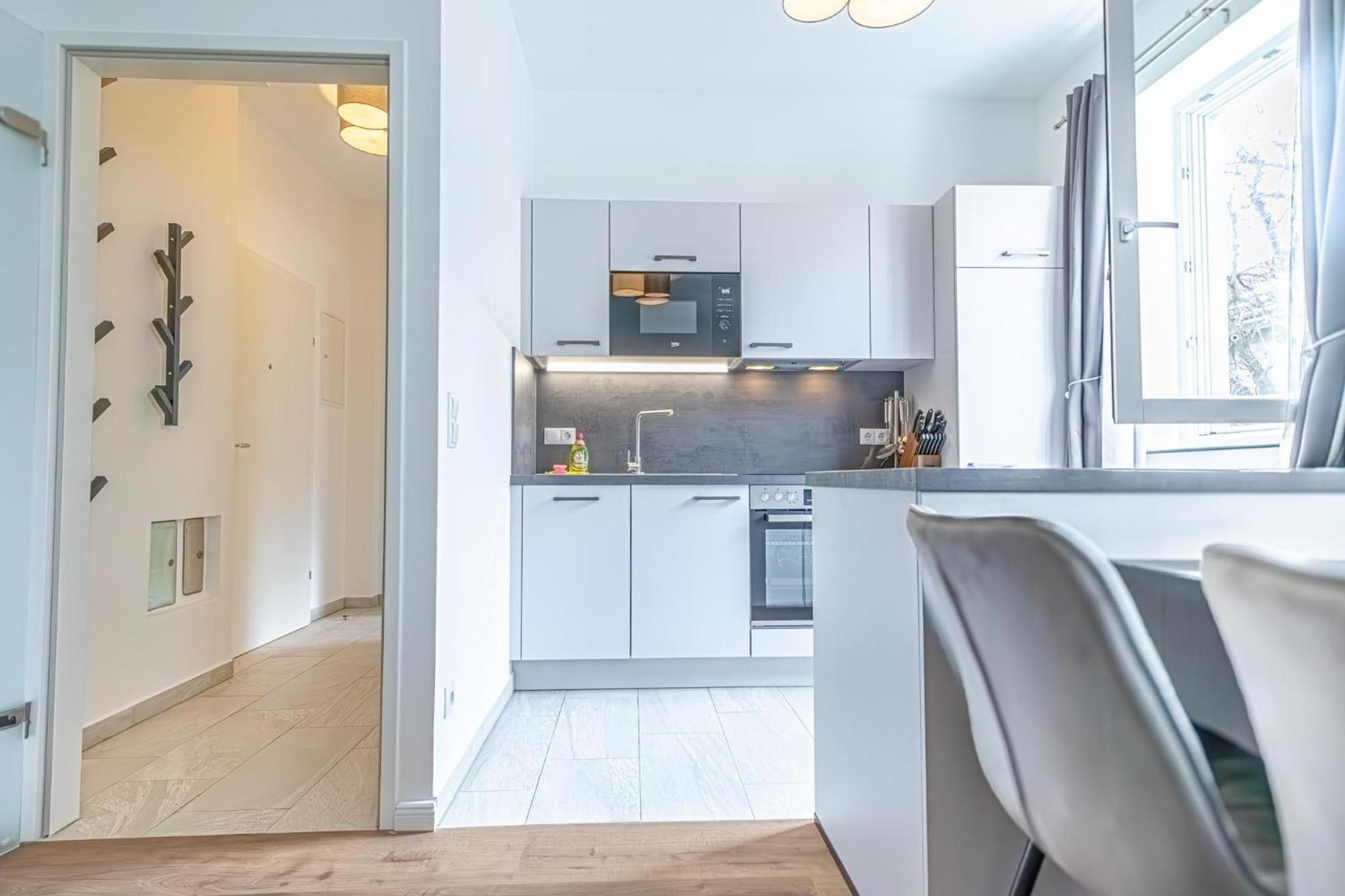 Sweet 2br & 1lr Apartment, Around Donaustadt Wien
